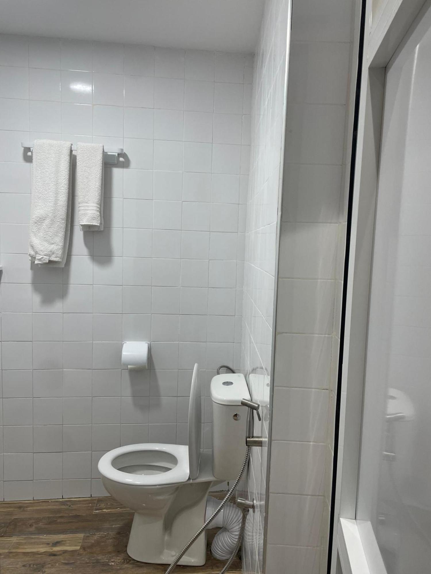 Hotel-Cafe-Restaurant Pyramides, Taza Zewnętrze zdjęcie